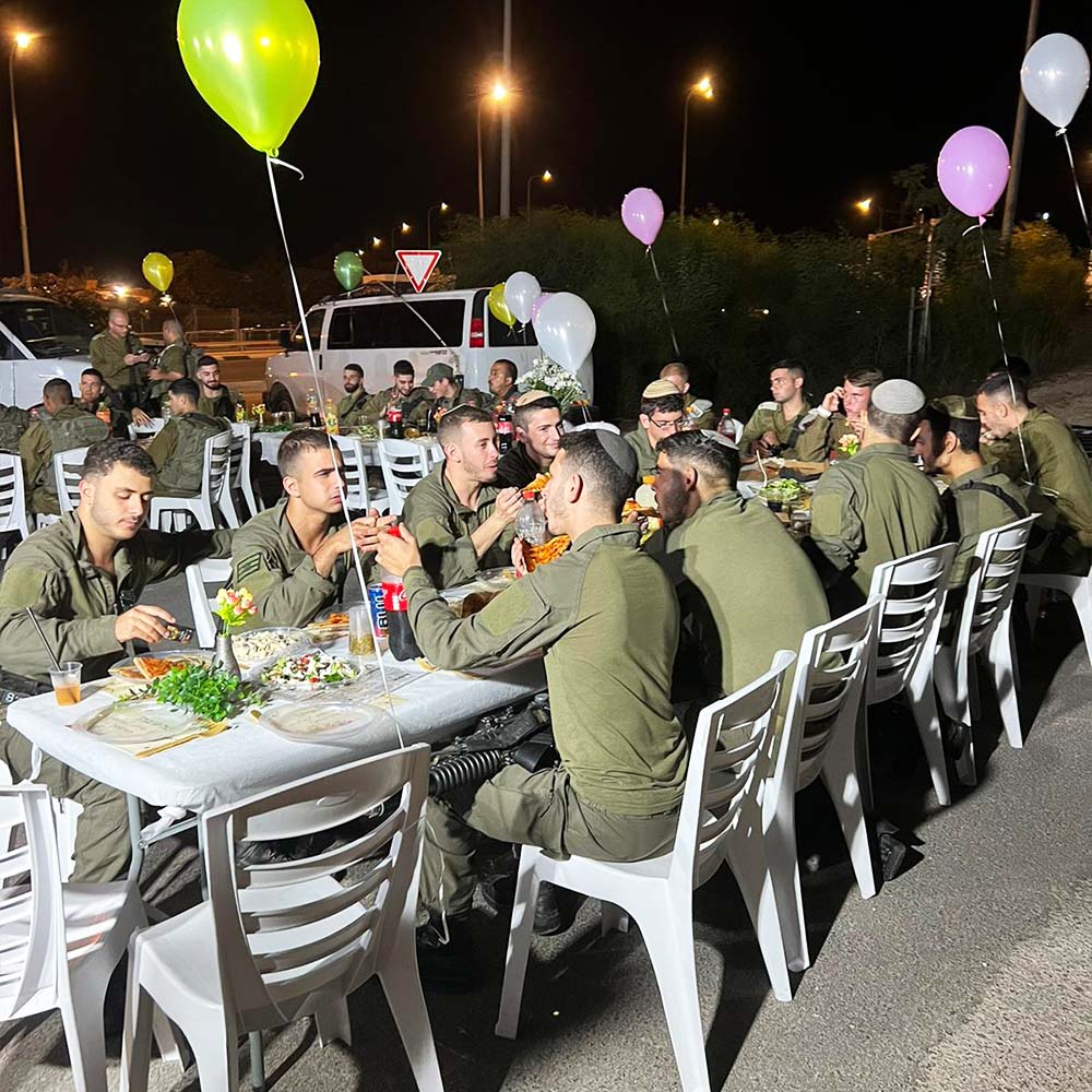 הלל בראלי סויסה - חיילים